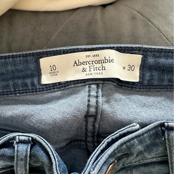 Abercrombie & Fitch - Button Fly Distressed Jeans - Size 10 - Picture 6 of 8